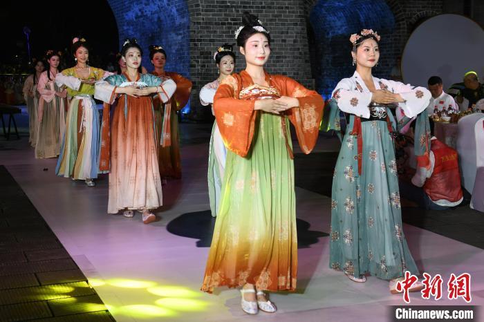 宝马娱乐在线城